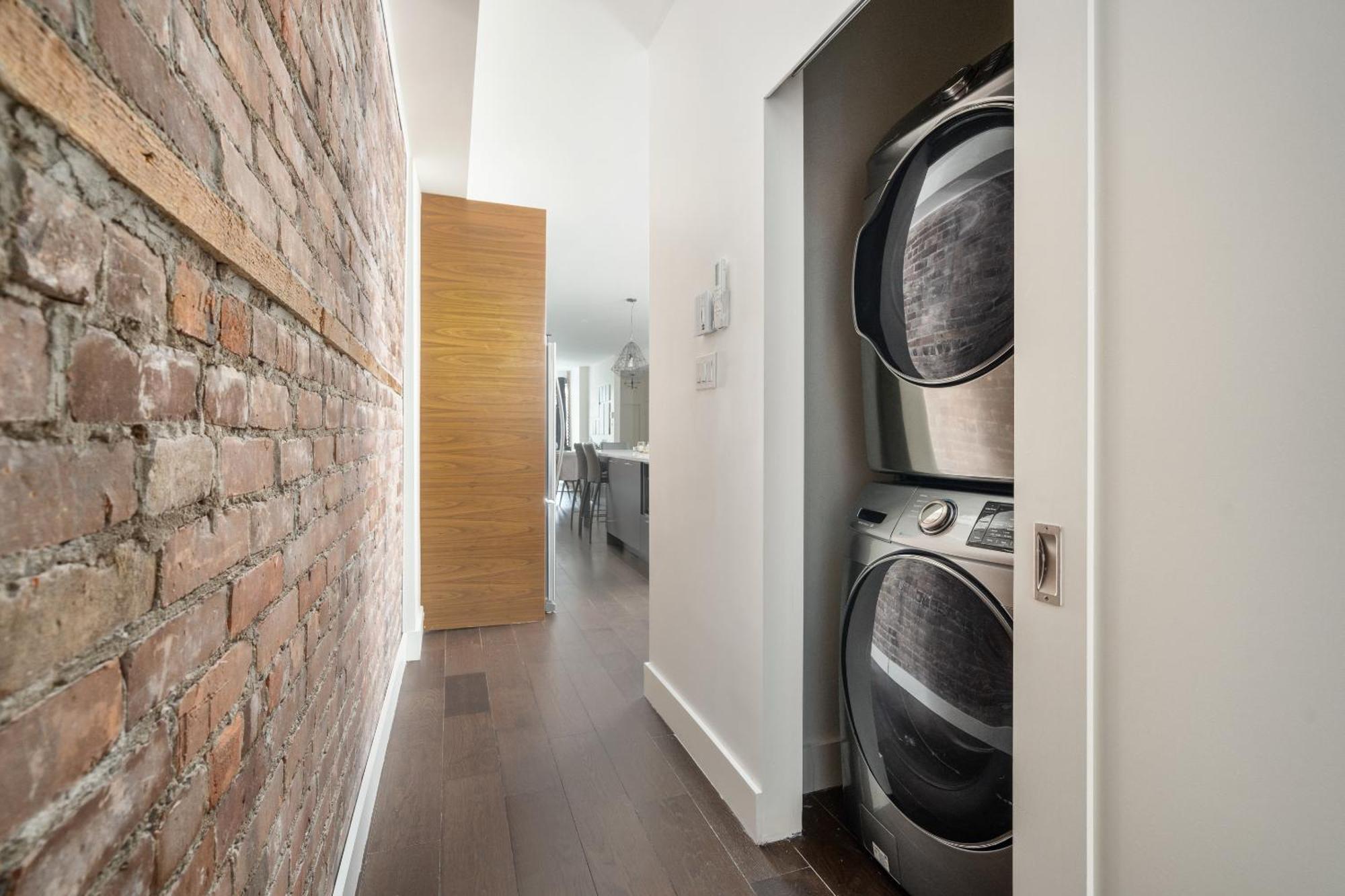 Les Lofts Du Mile End-plateau Mont Royal Appartement Montréal